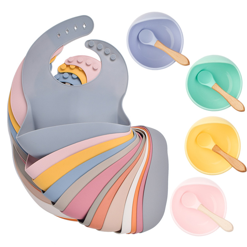 SmoreBaby Juego de 4 platos de alimentación de silicona para bebés, babero,  cuchara y tenedor de silicona, platos para niños pequeños con utensilios